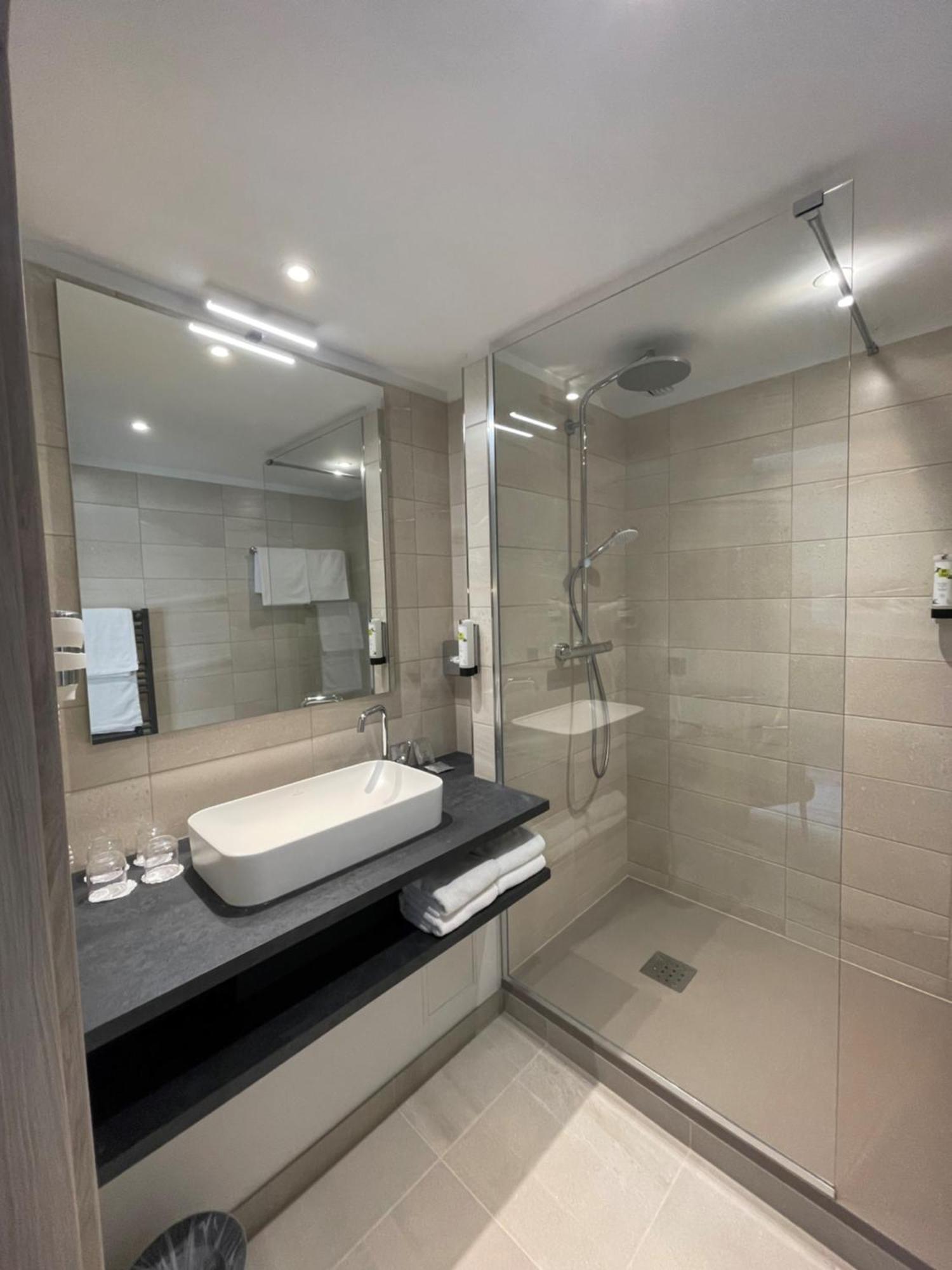 Les Appartements Du Parc - Acces Piscine Et Spa 蒙斯特 客房 照片