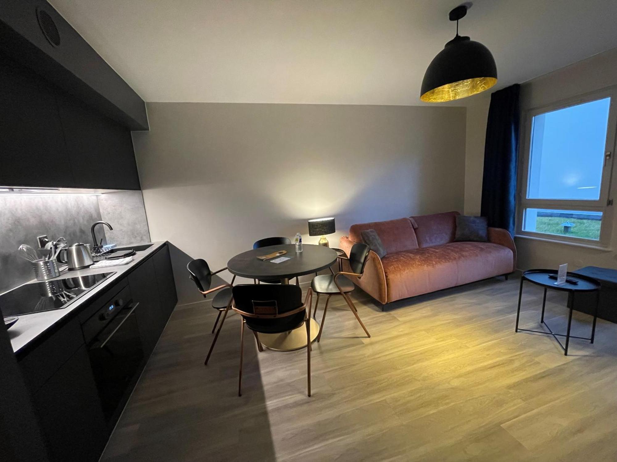 Les Appartements Du Parc - Acces Piscine Et Spa 蒙斯特 客房 照片