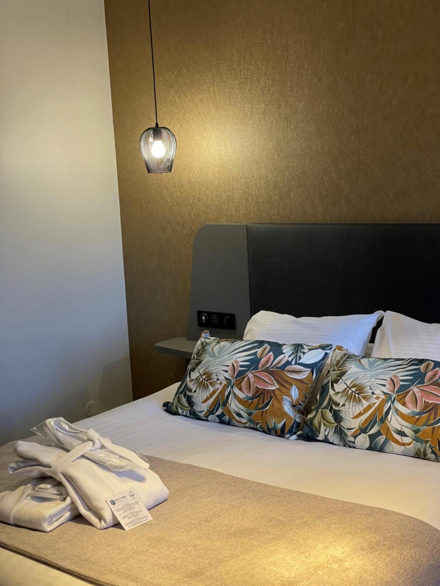 Les Appartements Du Parc - Acces Piscine Et Spa 蒙斯特 客房 照片